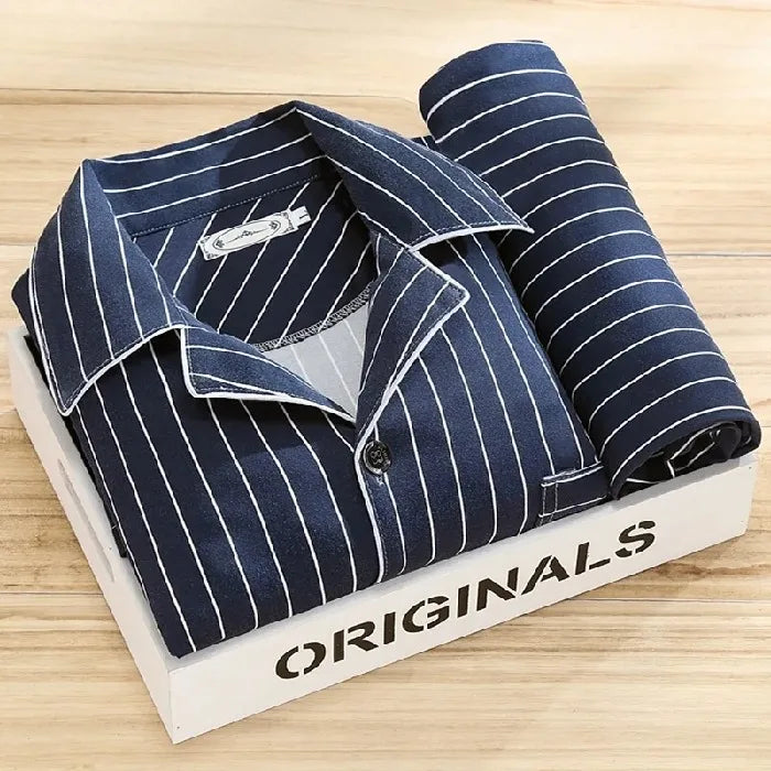 Men's Printed Cotton-Blend Long Pyjamas. Cotton-polyester blend.