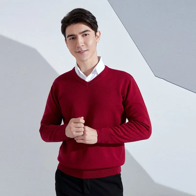 Men's Classic Fine-Knit V-Neck Jumper. V-neckline.