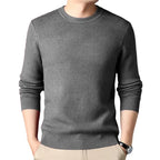 Men's Fine-Knit Crew-Neck Jumper. Crew neckline.