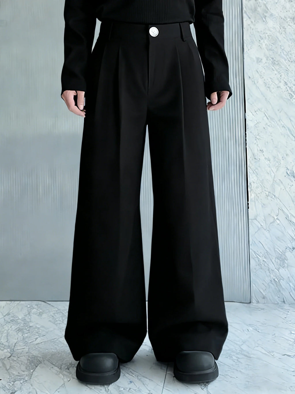 Men's High-Waist Wide-Leg Pleated Trousers. Polyester fabric.