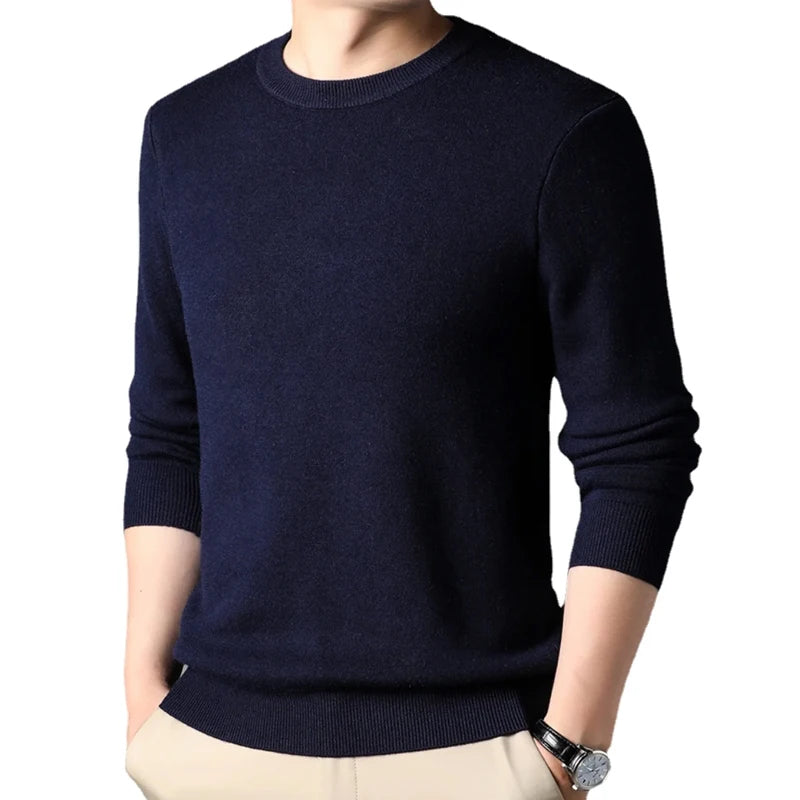 Men's Fine-Knit Crew-Neck Jumper. Crew neckline.