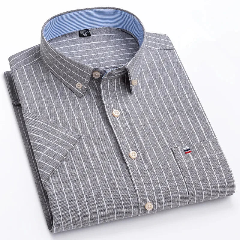 Men's Short-Sleeve Cotton Oxford Shirt. Oxford cotton fabric.