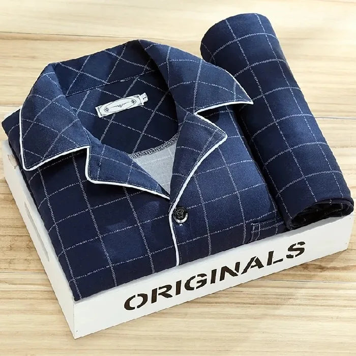 Men's Printed Cotton-Blend Long Pyjamas. Cotton-polyester blend.