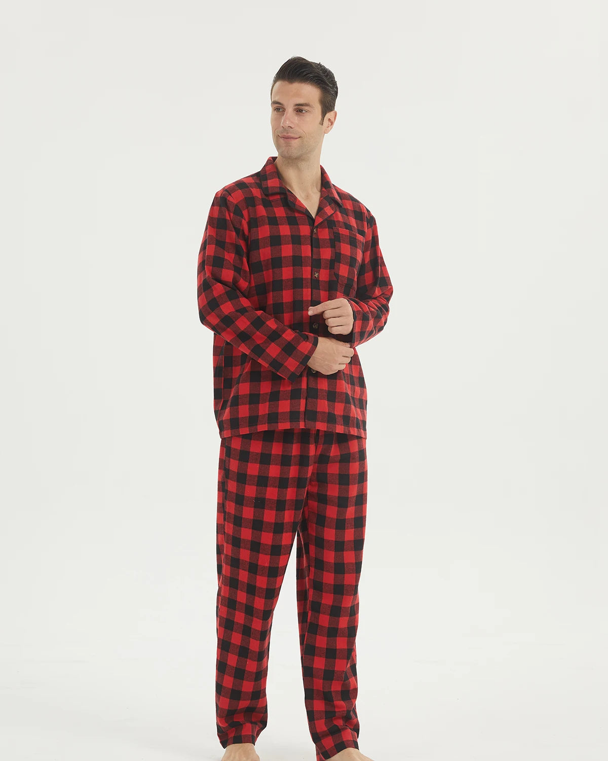 Men's Cotton-Blend Flannel Check Pyjamas. Cotton-polyester flannel.