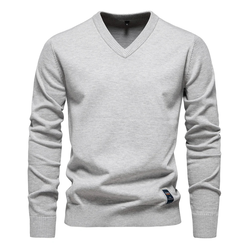 Men's Cotton-Blend V-Neck Jumper. 95% cotton, 5% elastane.