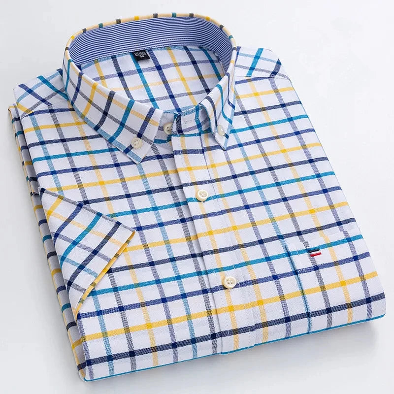 Men's Short-Sleeve Cotton Oxford Shirt. Oxford cotton fabric.