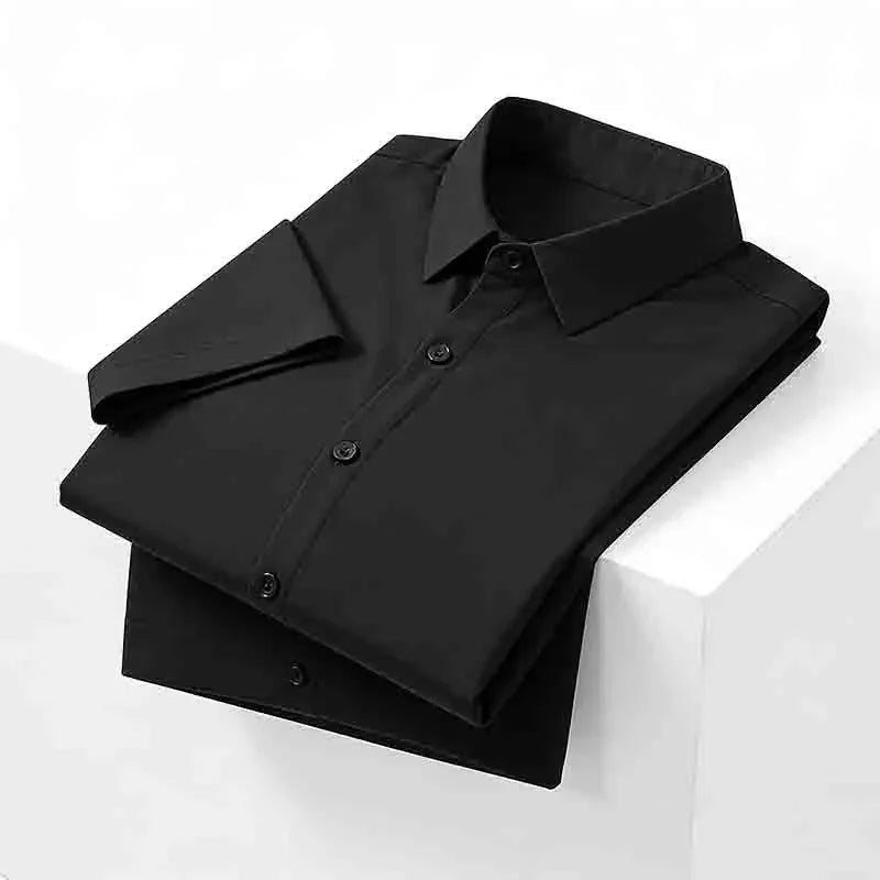 Men's Smooth Short-Sleeve Stretch Shirt. Pointed collar and button front.