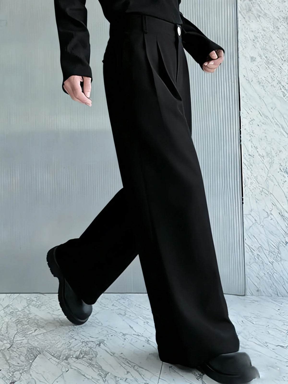 Men's High-Waist Wide-Leg Pleated Trousers. Polyester fabric.
