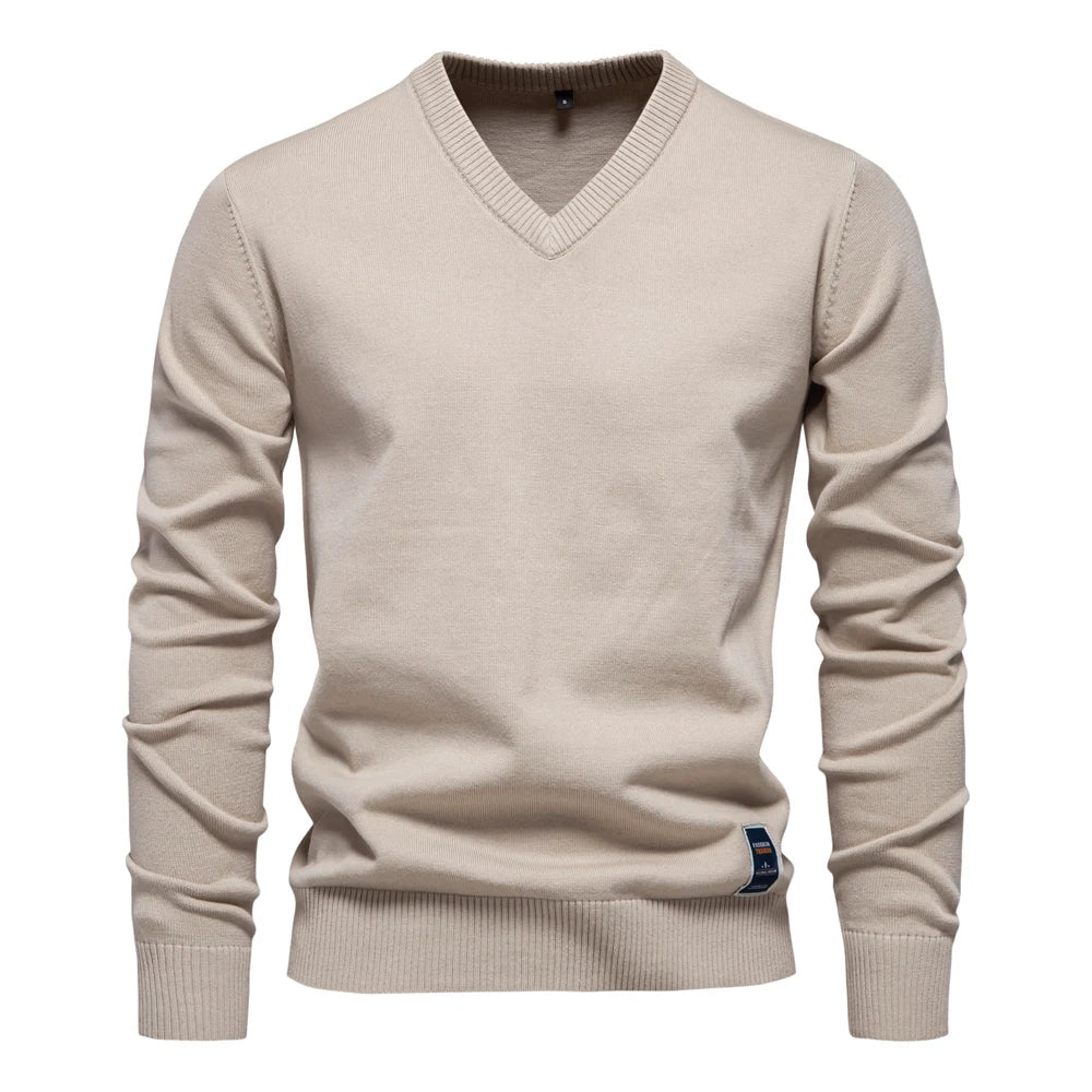 Men's Cotton-Blend V-Neck Jumper. 95% cotton, 5% elastane.