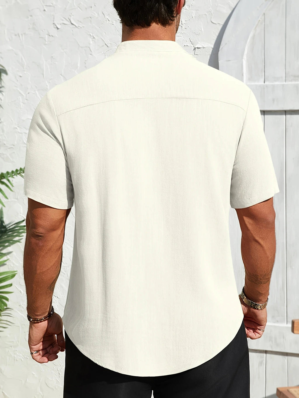 Men's Lightweight Short-Sleeve Pocket Henley. Lightweight textured finish.