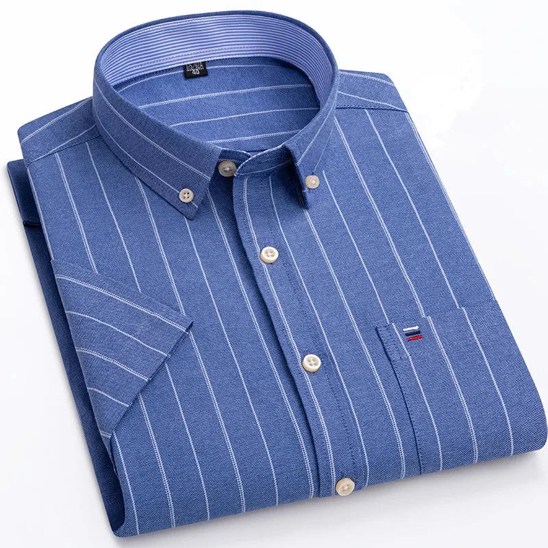 Men's Short-Sleeve Cotton Oxford Shirt. Oxford cotton fabric.