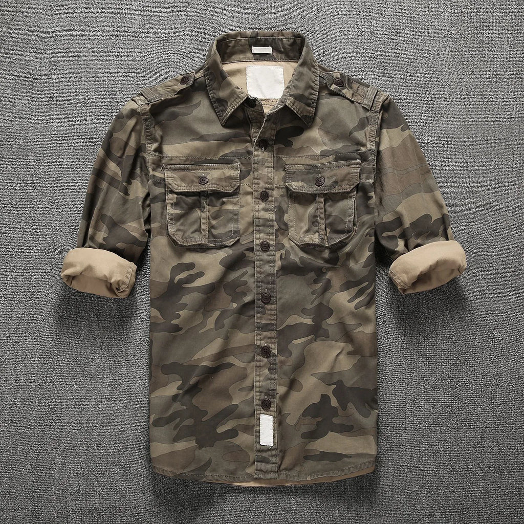 Men's Washed Cotton Safari Jacket. Button front and point collar.