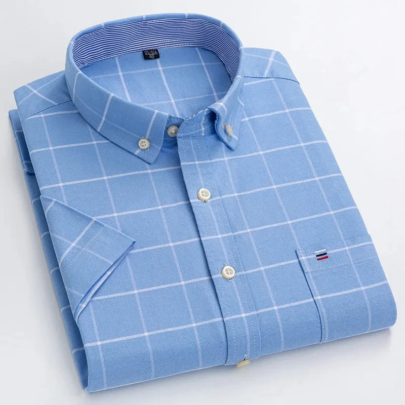 Men's Short-Sleeve Cotton Oxford Shirt. Oxford cotton fabric.