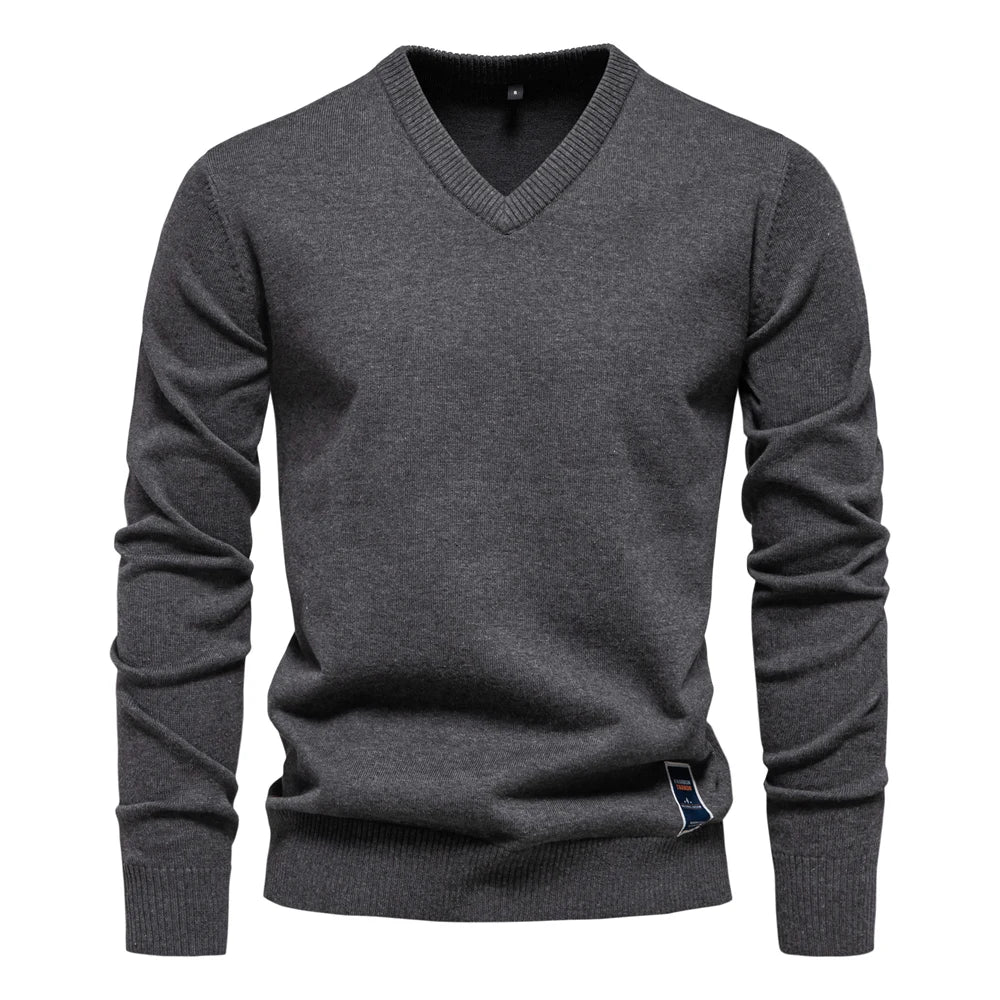 Men's Cotton-Blend V-Neck Jumper. 95% cotton, 5% elastane.