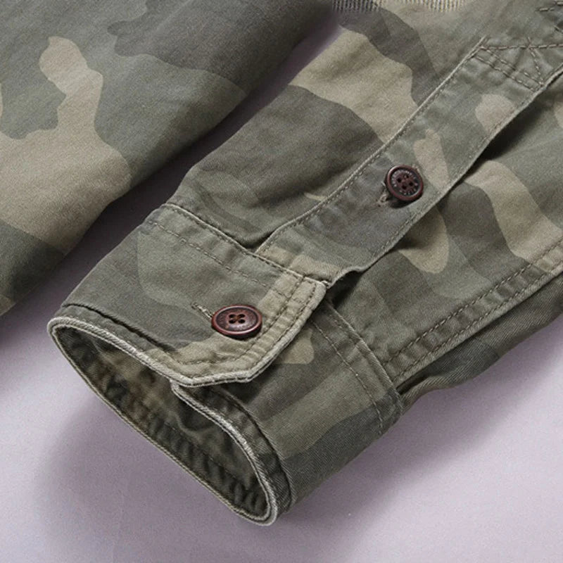 Men's Washed Cotton Safari Jacket. Button front and point collar.