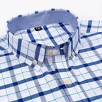 Men's Checked Short-Sleeve Oxford Shirt. 100% cotton Oxford fabric.