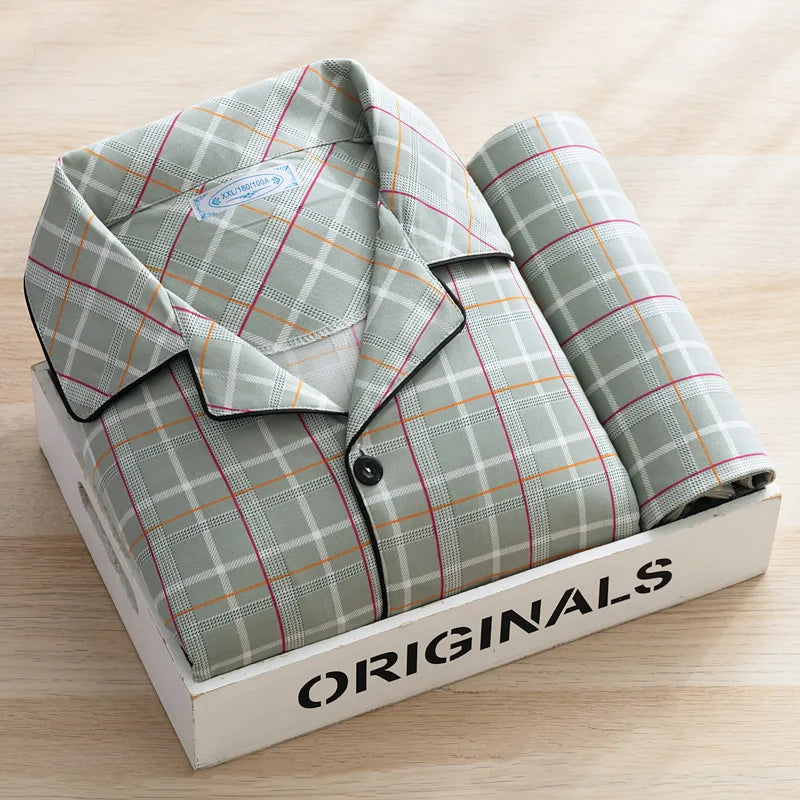 Men's Printed Cotton-Blend Long Pyjamas. Cotton-polyester blend.