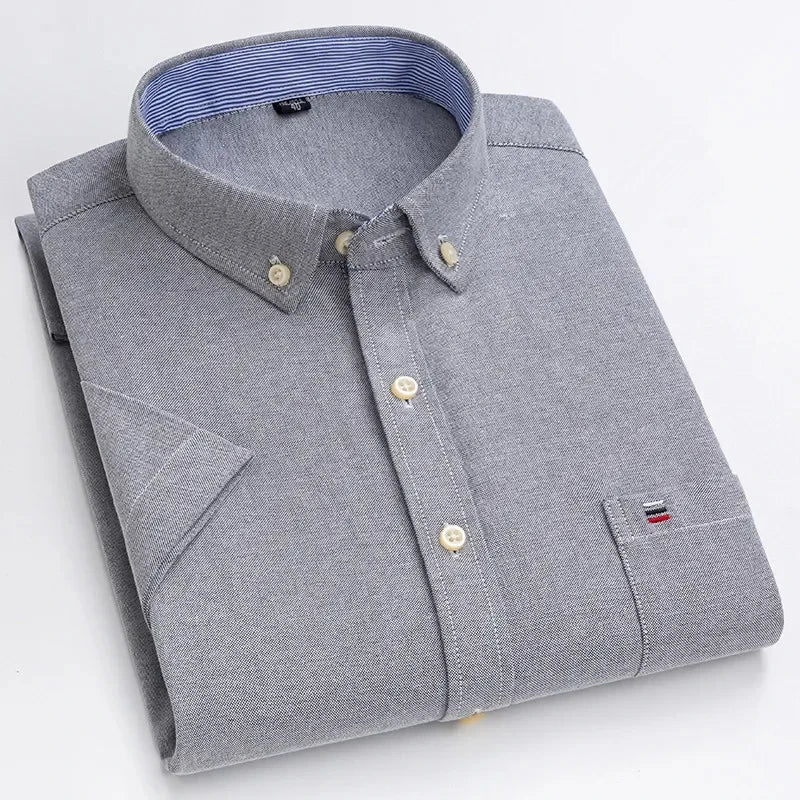 Men's Short-Sleeve Cotton Oxford Shirt. Oxford cotton fabric.