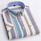 Men's Checked Short-Sleeve Oxford Shirt. 100% cotton Oxford fabric.