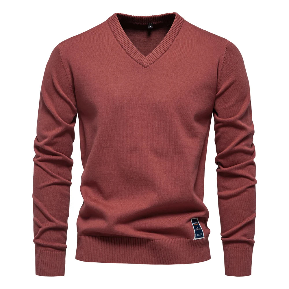 Men's Cotton-Blend V-Neck Jumper. 95% cotton, 5% elastane.