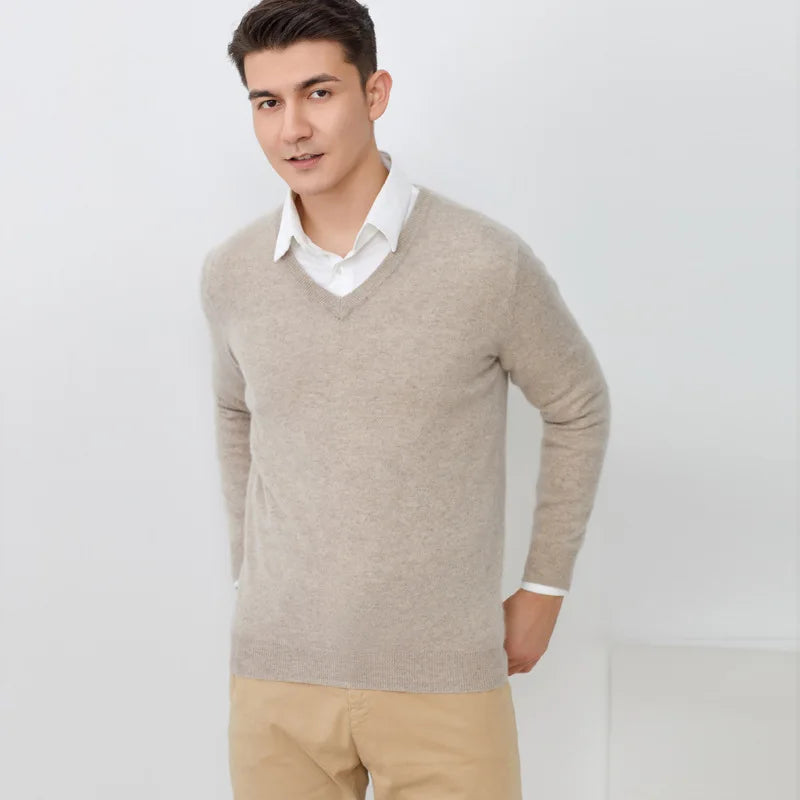 Men's Classic Fine-Knit V-Neck Jumper. V-neckline.