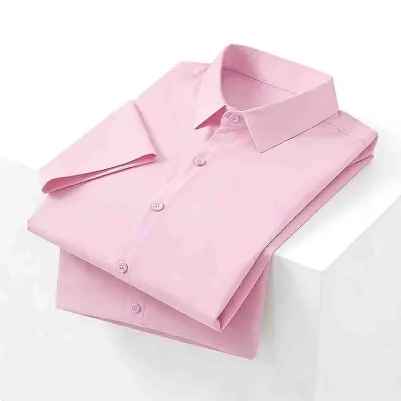 Men's Smooth Short-Sleeve Stretch Shirt. Pointed collar and button front.